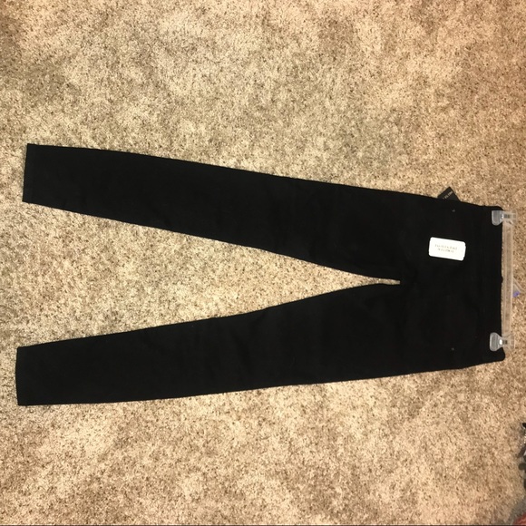 Forever 21 high waisted Black Skinny Jean - Picture 3 of 3